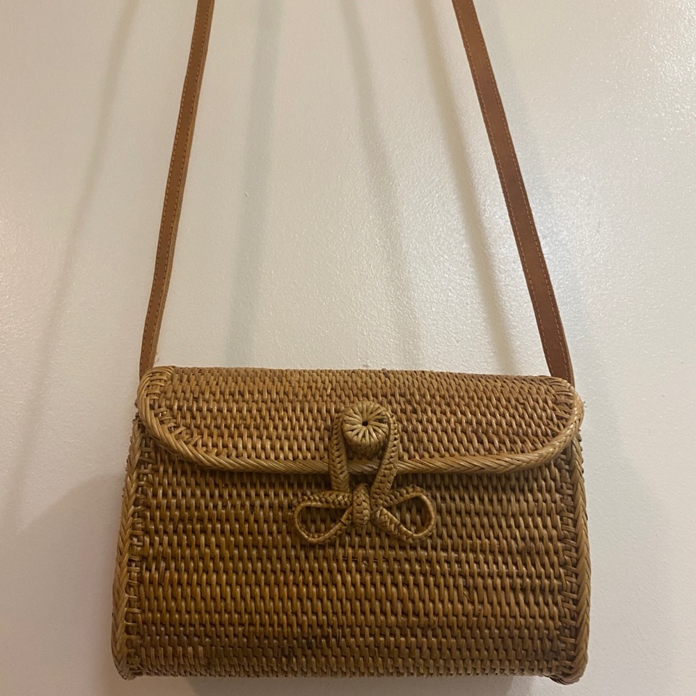 NWT Made in Indonesia Rattan Woven Vacation Bag